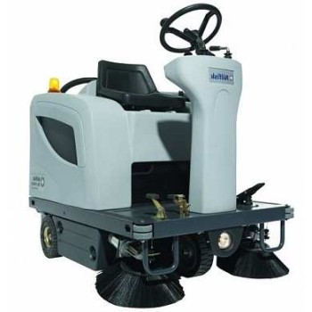 Подметальная машина Nilfisk SR 1101 P Подметальная машина Nilfisk SR 1101 P